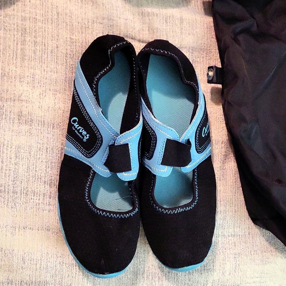 Workout shoes